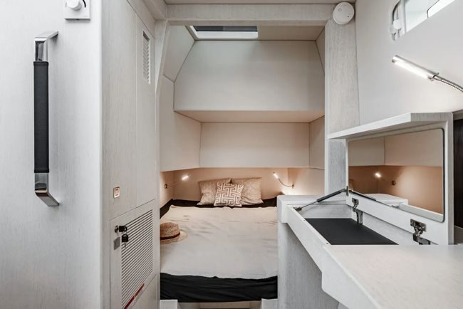DRACAN — Cabine et bureau