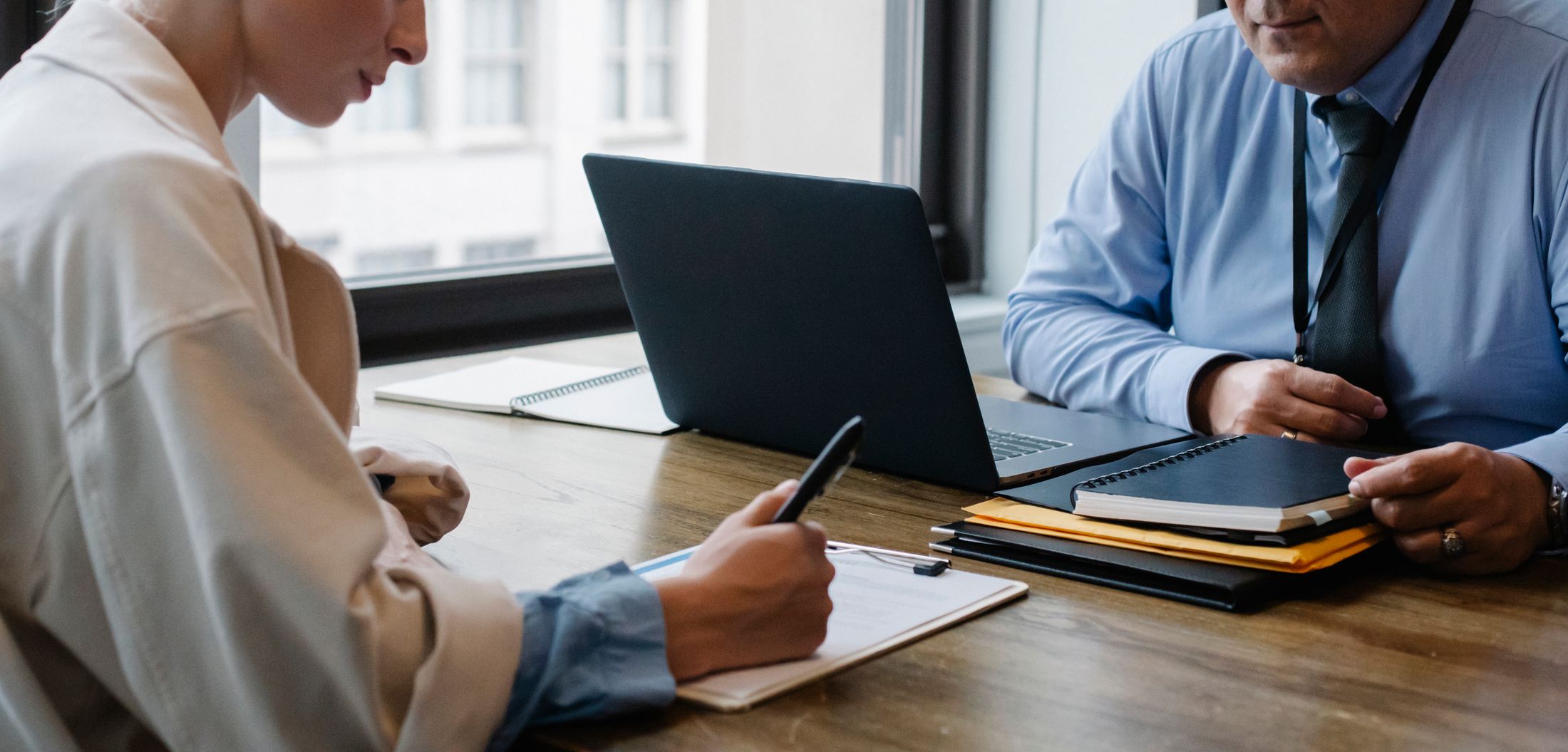 Réunion de travail et préparation d’un projet de création d’entreprise